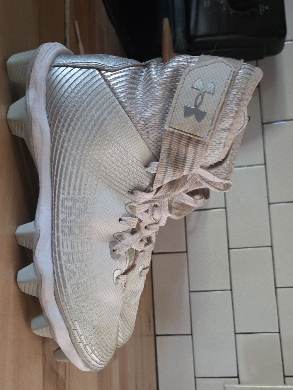 Under Armour Boys Metallic Taupe Football Cleats